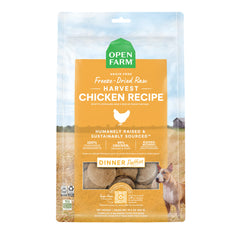 Open Farm hamburguesas crudas deshidratadas de pollo, sabor intenso para perros.