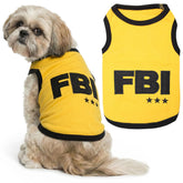 Camiseta Parisian Pet FBI frente: ideal para paseos y sesiones de fotos.