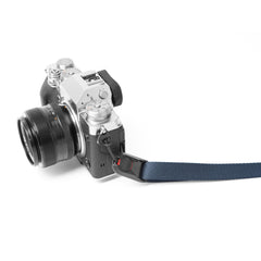 Peak Design Leash: ajuste de longitud con una sola mano.