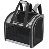 Mochila para gatos Pecute con interior ampliado para mayor libertad de movimiento.