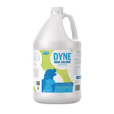 PetAg Dyne alta caloría en líquido para perros, energizando sus sesiones de juego.