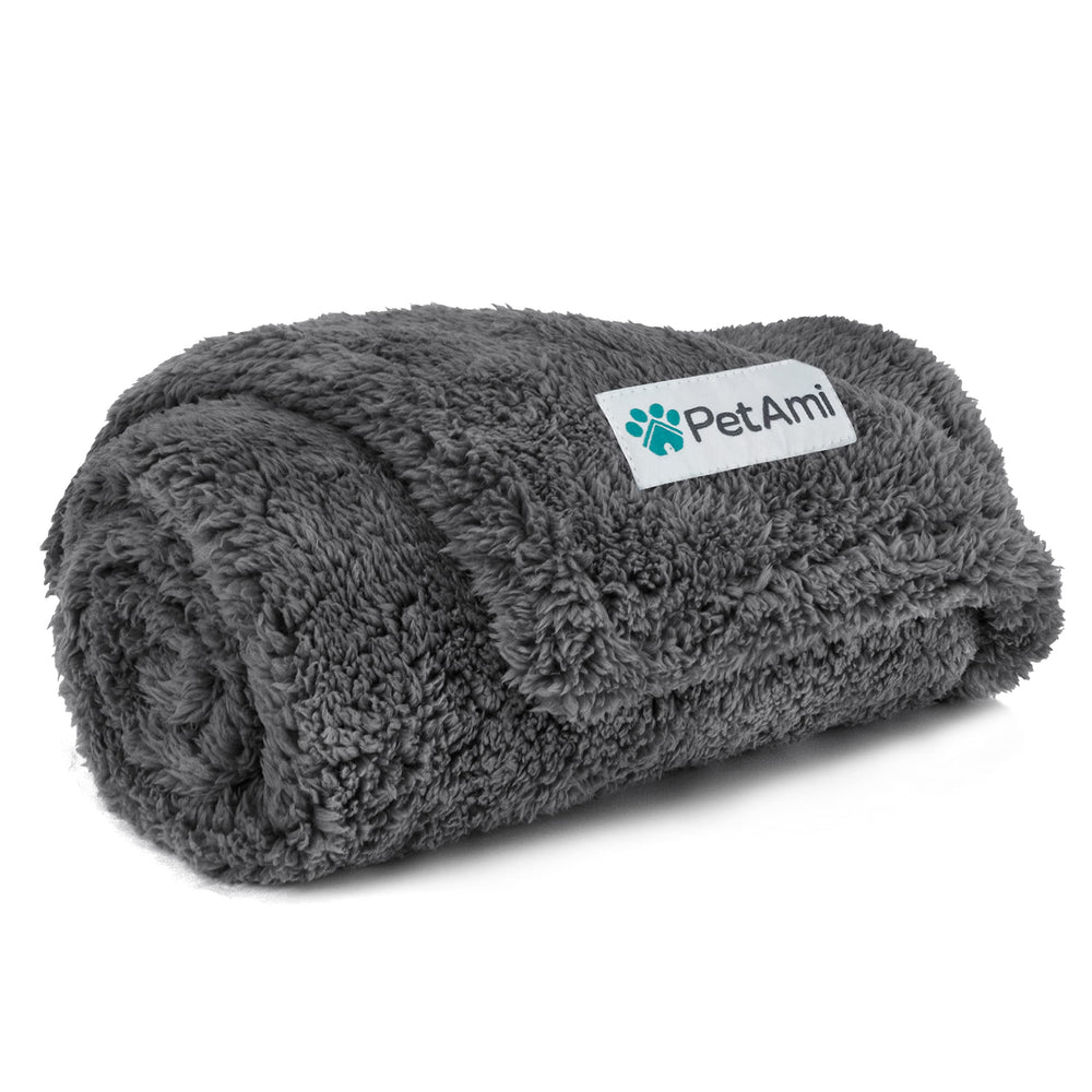 PetAmi manta impermeable para perros protege el sofá de manchas.