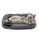 Cama PETLESO para gatos en peluche 15x10, suave y cálida para siestas.