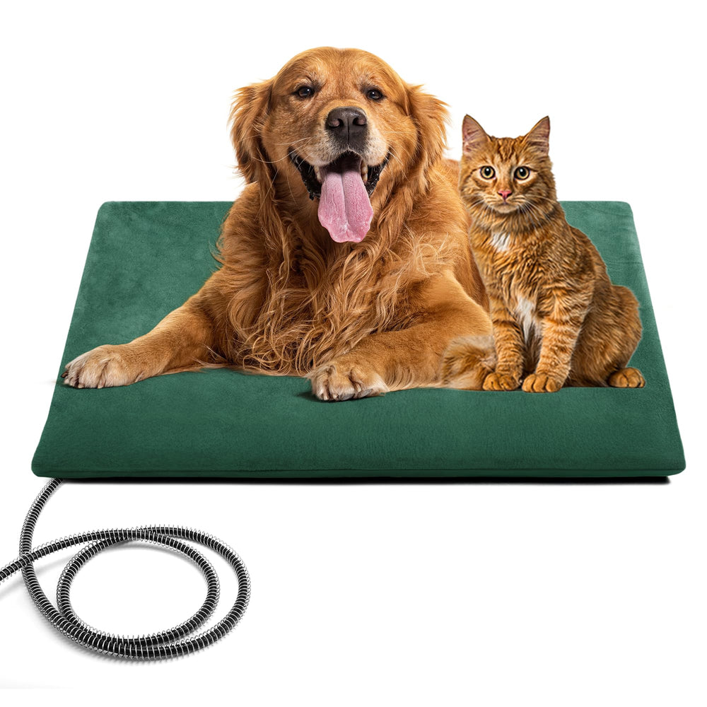 PETNF almohadilla calefactante exterior en terraza verde ofrece calor estable para mascotas.