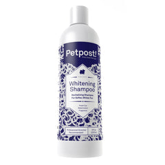 Petpost champú blanqueador para perros, botella lista para lavado suave y pelaje blanco.