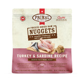 Primal Pet Foods nuggets pavo y sardina en empaque: nutrición completa para perros activos.