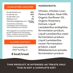 Primal Pet Foods Eres Mi Media Mantequilla primer plano de trocitos crujientes sin grano para premiar.
