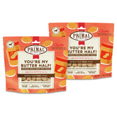 Primal Pet Foods Eres Mi Media Mantequilla trozos de pollo con leche de cabra para entrenamiento.