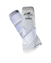 Bota SMBII de Professional's Choice para caballo, protección confiable durante competencias.