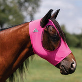 Professional's Choice Comfort Fit Fly Mask muestra un ajuste-confort para un caballo