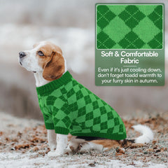 Queenmore XL: suéter para perro, lateral, patrón verde-aguacate y estilo invernal.