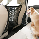 Rabbitgoo barrera para perros instalada en el asiento trasero mejora la seguridad.