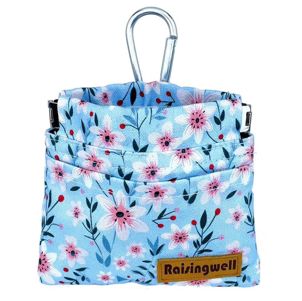 Raisingwell bolsa de premios para perro con diseño de una mano, ideal para paseos rápidos.