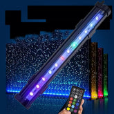 La luz subacuatica REIRQIE para acuario LED ofrece colores vivos y iluminación natural.