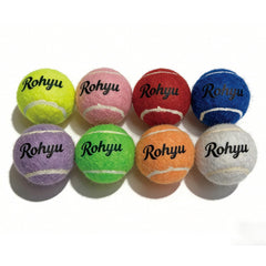 Bola Rohyu mini tenis para perros en primer plano, ideal para juegos en interiores