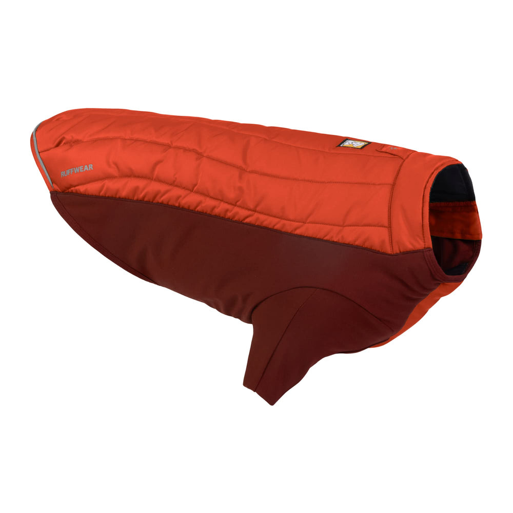 Ruffwear Powder Hound vista frontal muestra ajuste cómodo y abrigo