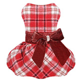 Vestido Sebaoyu para perro pequeño con cuadros rojos, abrigando con estilo