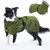 Abrigo Skmeditec para perro grande, impermeable y verde, ideal para días de lluvia