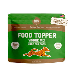 Smart Cookie Topper natural vegetal en plato, ideal para enriquecer la comida.