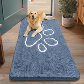 La alfombra Smiry para puerta atrapa huellas de perros mojadas y absorbe la humedad.