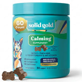 Solid Gold Bocaditos Calmantes con melatonina, en envase para relajación durante viajes.