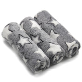 Manta SORKUT para mascotas con estampado de estrellas gris, suave y cómoda.