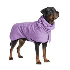 Spark Paws capa de lluvia para perro con cobertura total para mantenerlo seco.