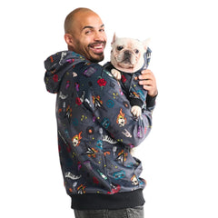 Spark Paws Hoodie Humano modelo premium muestra estilo y comodidad diaria.