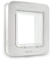 SureFlap Puerta microchip para mascotas, vista frontal, acceso selectivo.