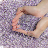 Piedras amatista T4U trituradas para decoración de macetas y terrarios.