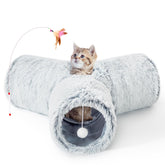 Tempcore Plush Cat Tunnel gris claro, exterior elegante para jugar y relajarse.