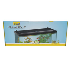 Tetra LED Hood ilumina el interior del acuario con brillo natural