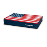 The Dog's Balls cubre exterior azul para cama de perro con bordado de bandera USA