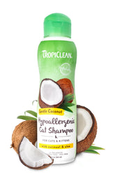 Champú TropiClean para gatitos, botella visible, cuidado suave del pelaje.