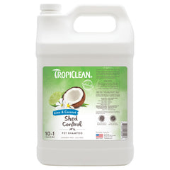 TropiClean Deshedding Shampoo: botella lima y coco para limpieza suave y desenredado