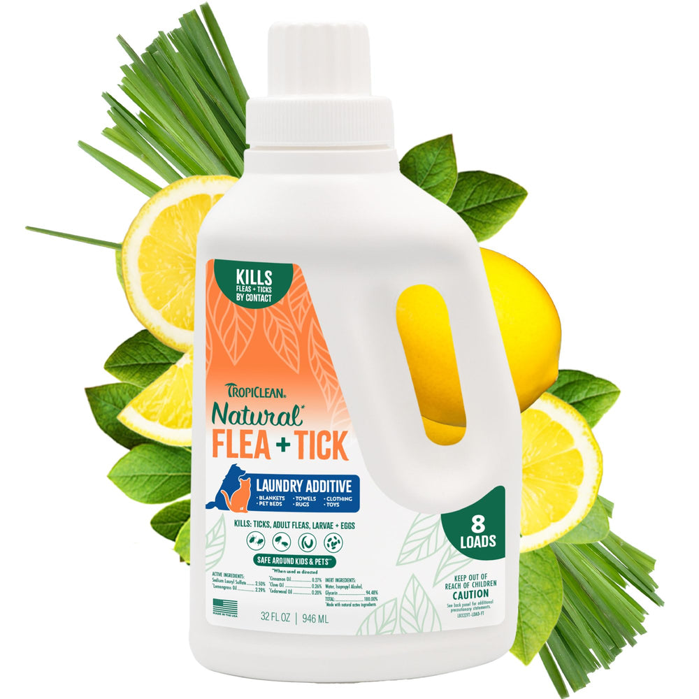 TropiClean botella con aditivo combate pulgas y garrapatas durante el lavado