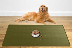 Alfombra Ultibe para alimentos de perros en verde aguacate, evita derrames y salpicaduras.