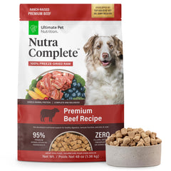 Nutra Complete de Ultimate Pet Nutrition en cuenco equilibrado para perros
