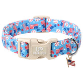 Collar UP URARA PUP con bandera de EE. UU. y estrellas, ideal para paseos veraniegos.