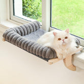 Valigogo cama-ventana para gato con nube suave ofrece descanso cómodo junto a la ventana.