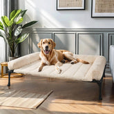 Cama ortopédica elevada Veehoo para perros grandes con soporte estable.