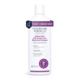 Veterinary Formula Clinical Care champú antiparasitario para perros, alivio de irritaciones cutáneas.