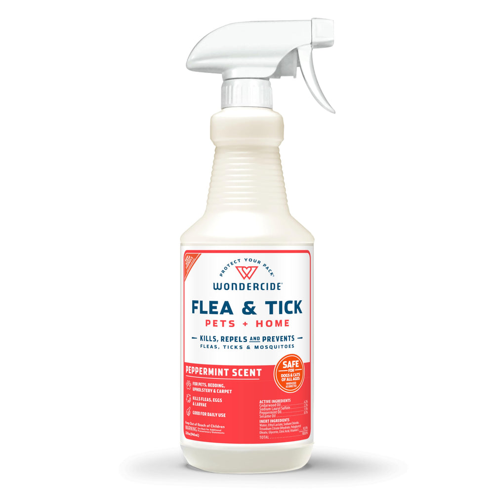 Wondercide spray mentolado en botella 32 onzas para repeler pulgas y garrapatas.