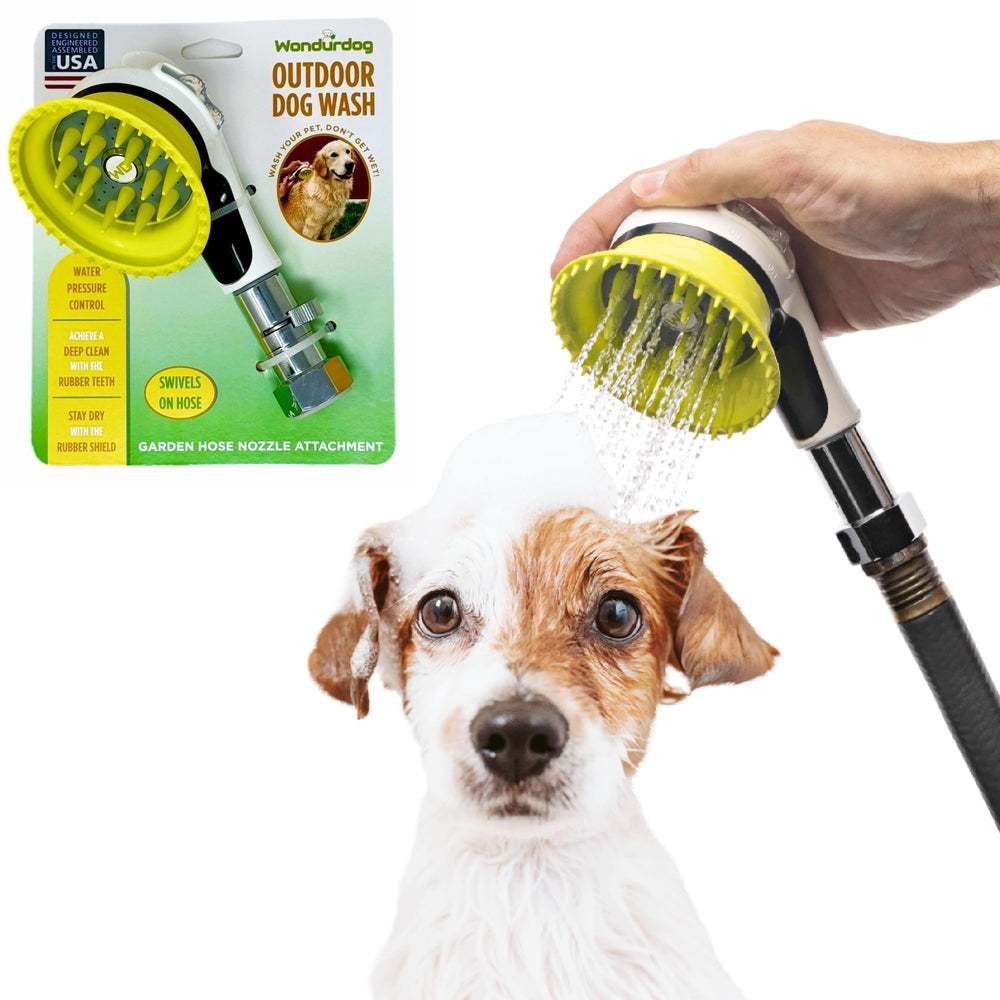 Ducha exterior Wondurdog para perro, con enfoque antisalpicaduras.