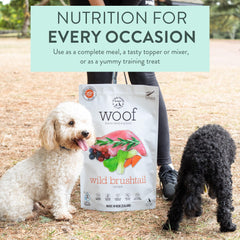 WOOF alimento alto en proteína 90% para perros activos.