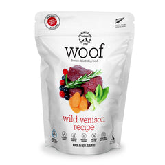 WOOF Venado Salvaje Deshidratado en empaque práctico, ideal como snack proteico para perros.