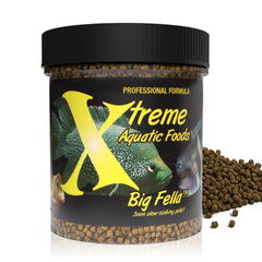 Xtreme Aquatic Foods Big Fella: envase de 9 onzas con granulado, ideal para alimentación diaria.