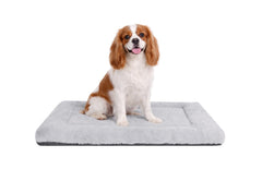 Cama ZENGAOOU para jaula de perro 24x18 gris, suave y cómoda.
