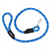 ZippyPaws Climbers: cuerda de escalada azul para paseos seguros y cómodos.