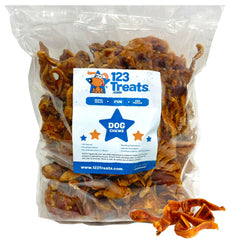 123 Treats: Paquete de orejas de cerdo para perros, ideal para premiar y nutrir.